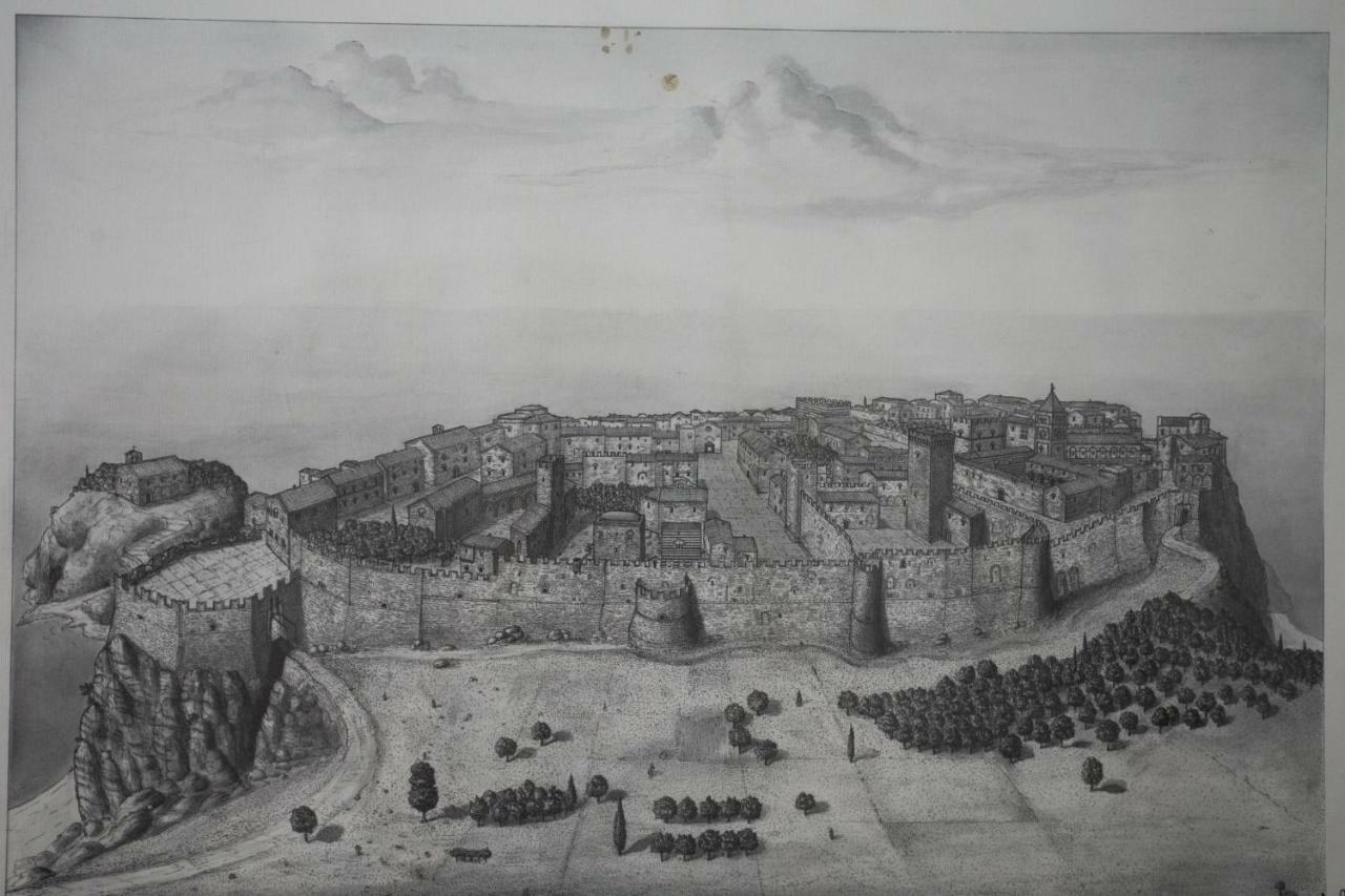Il Marchese Del Grillo Apartment Tropea Bagian luar foto